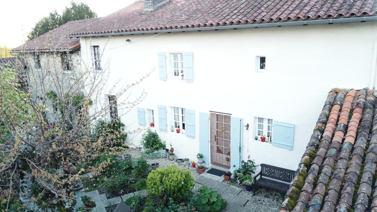 La Maison Des Fleurs Montembœuf Exterior foto