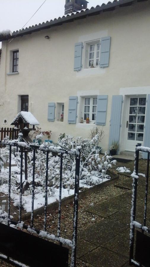 La Maison Des Fleurs Montembœuf Exterior foto