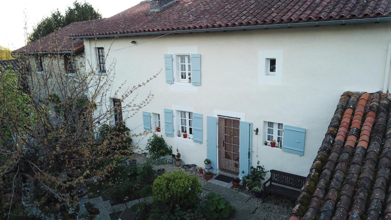 La Maison Des Fleurs Montembœuf Exterior foto